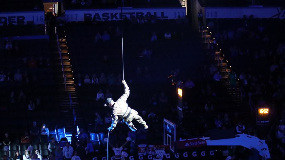 Fort Sill Soldiers and Army Recruiting Battalion partner with NBA Thunder for Military Appreciation Game