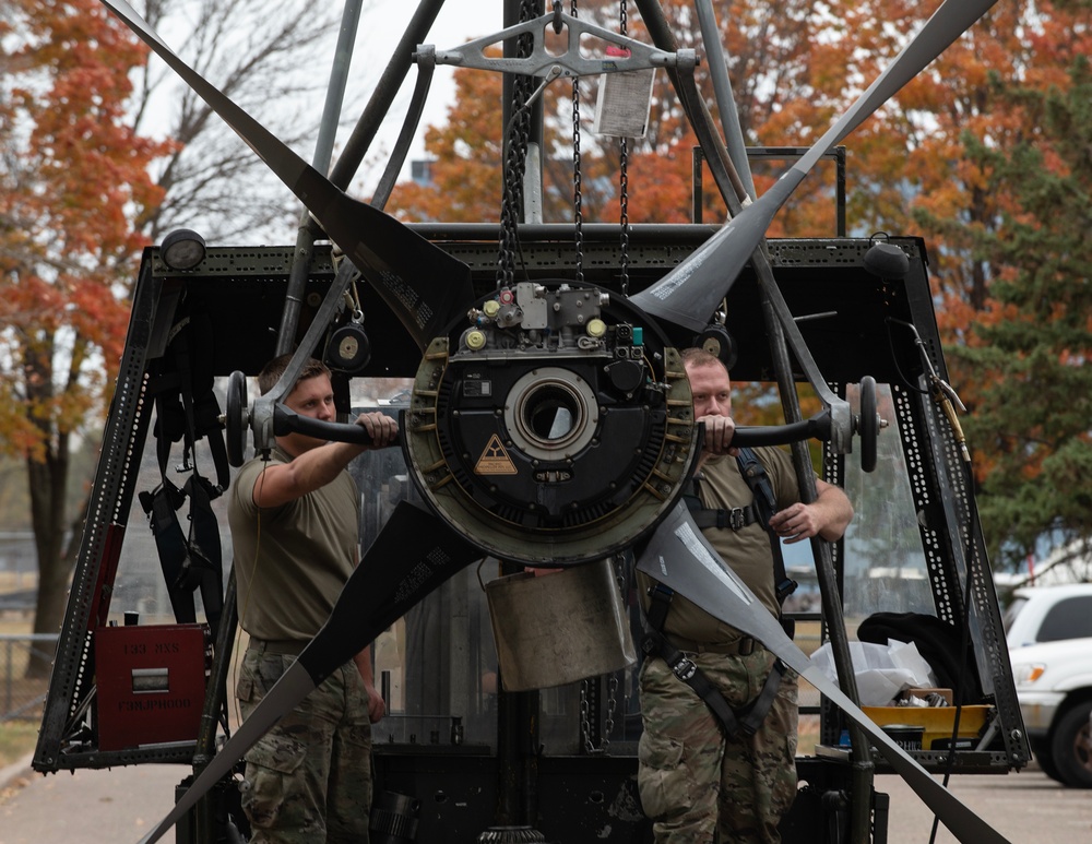 Transporting Propeller Hub and Blade Assemblies