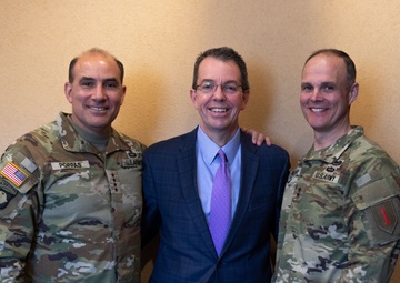 FORSCOM Commander Visits Big Red One