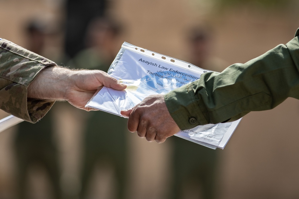 Asayish, Coalition graduate 150 law enforcement guards