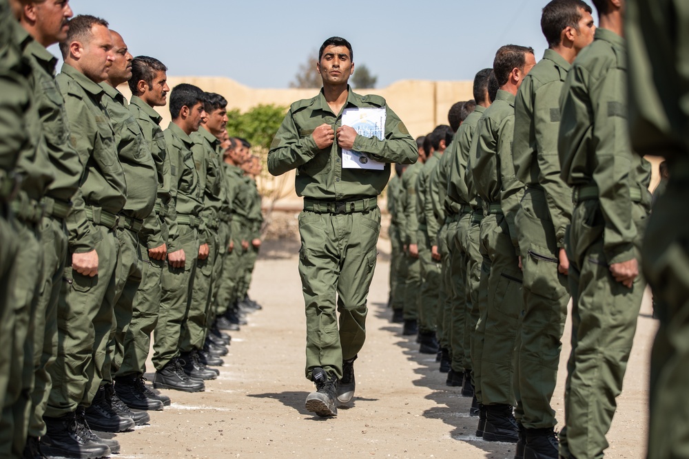 Asayish, Coalition graduate 150 law enforcement guards