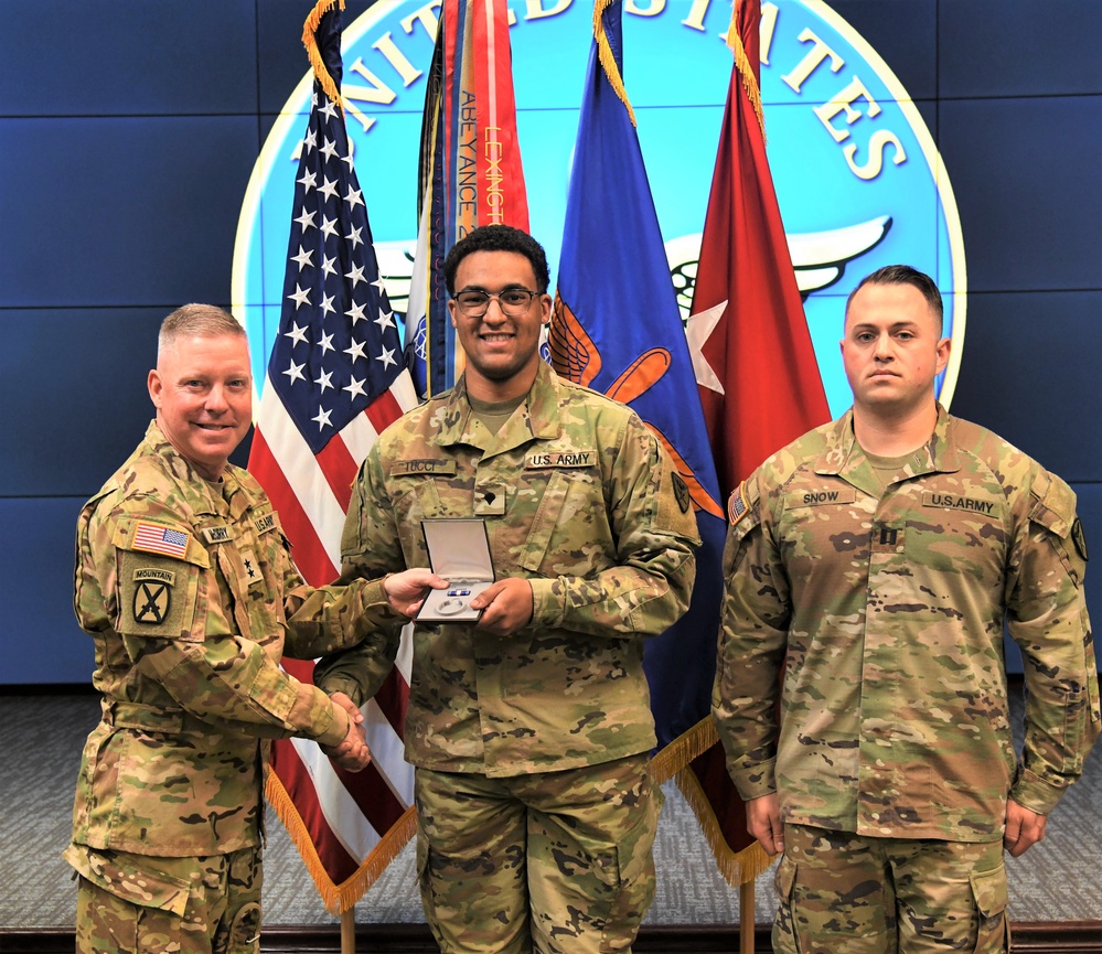 DVIDS News Fort Rucker Soldier receives Army Recruiting Ribbon