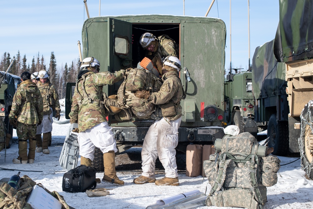11th Airborne Division Soldiers break down mobile command post during JPMRC-AK 23-02