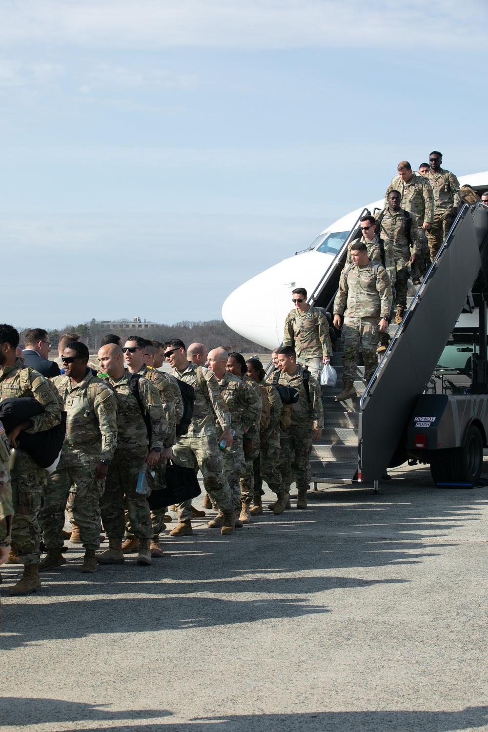 Soldiers from the 182nd Inf. Bn. return from Deplyoment