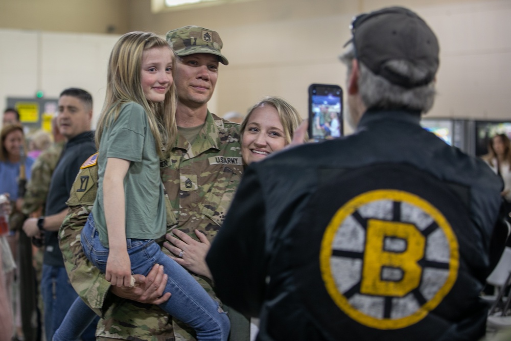 Soldiers from the 182nd Inf. Bn. return from Deplyoment
