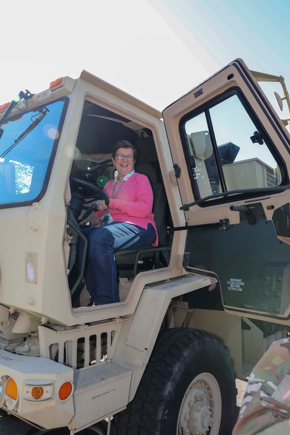 Teaching Kids How the Army Reserve Treats Boo-boos and Owies