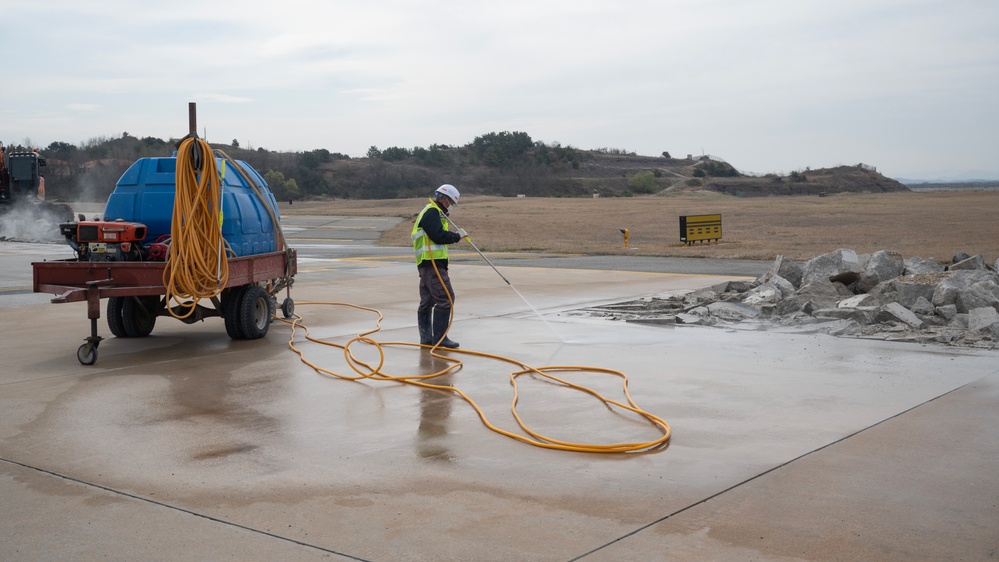 Kunsan begins runway repairs