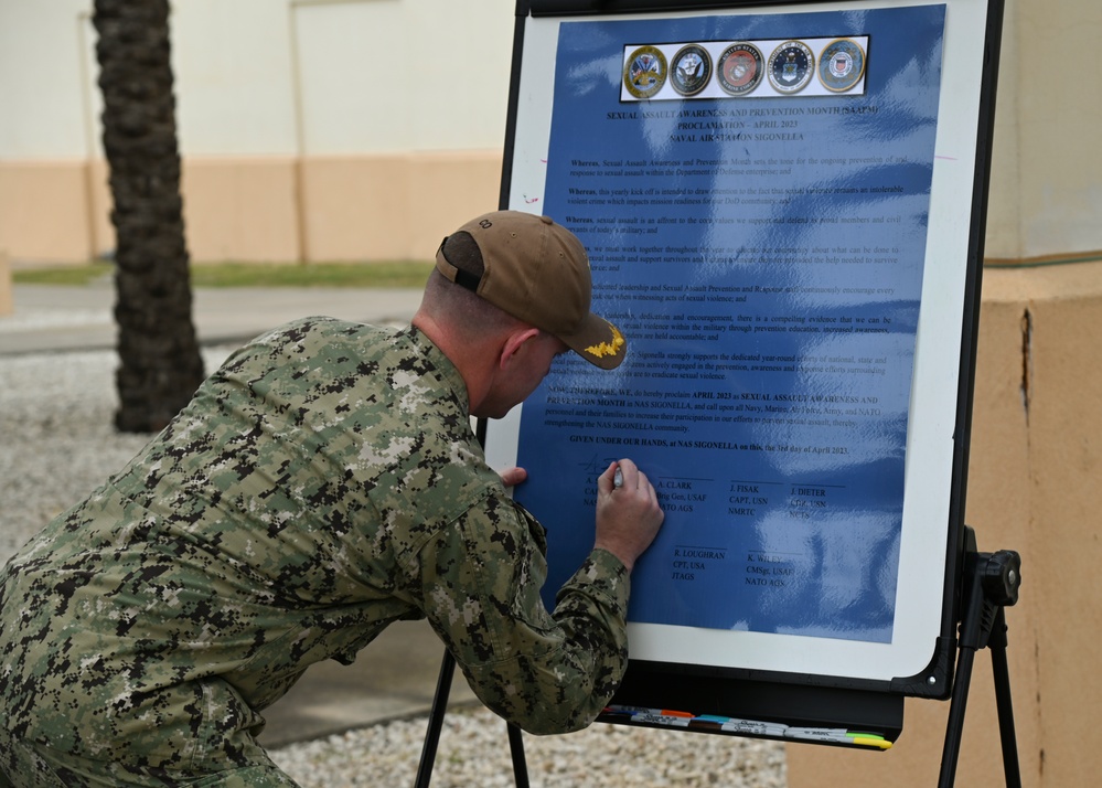 NAS Sigonella Signs SAAPM Proclamation