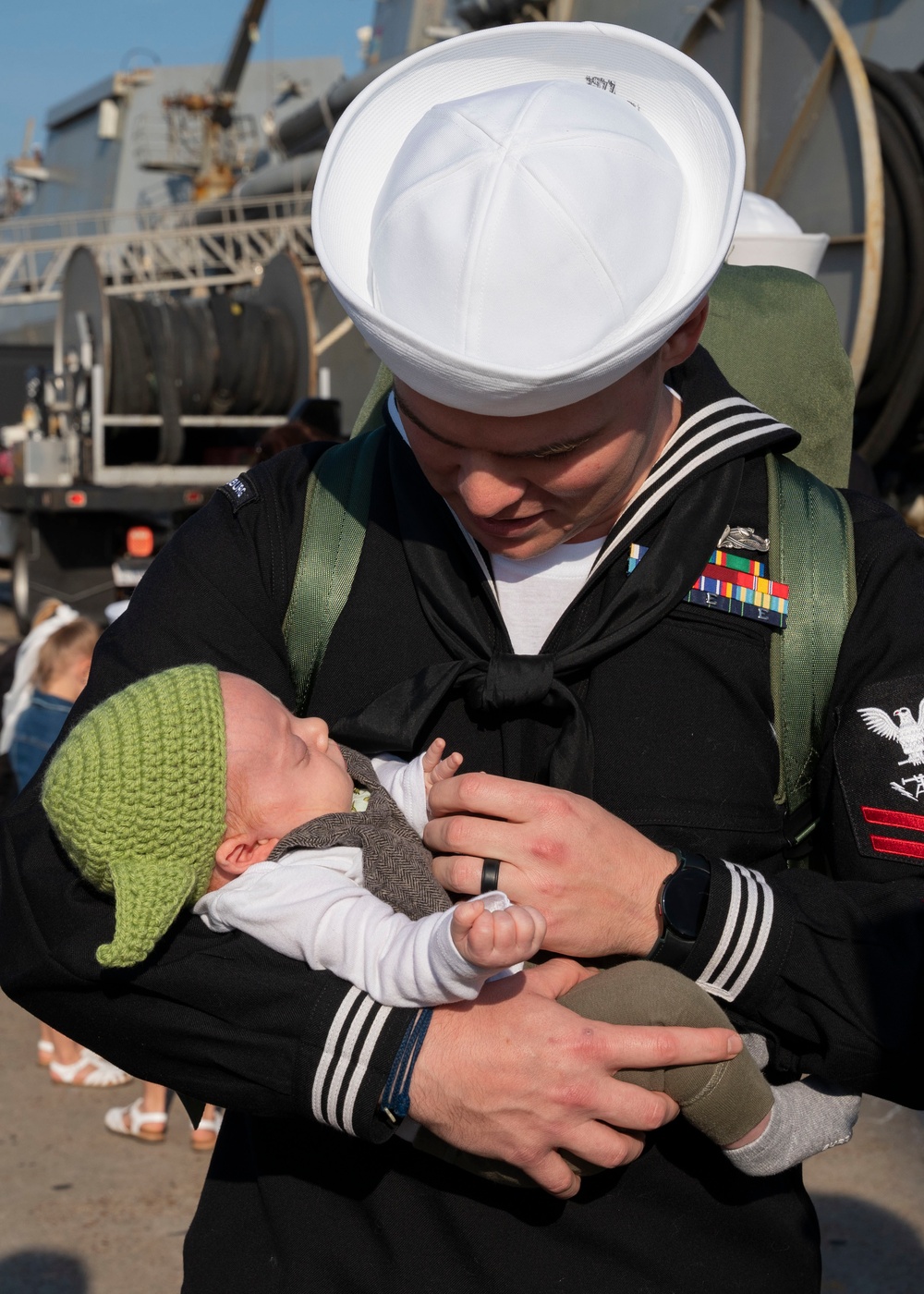 USS Nitze Returns to Homeport