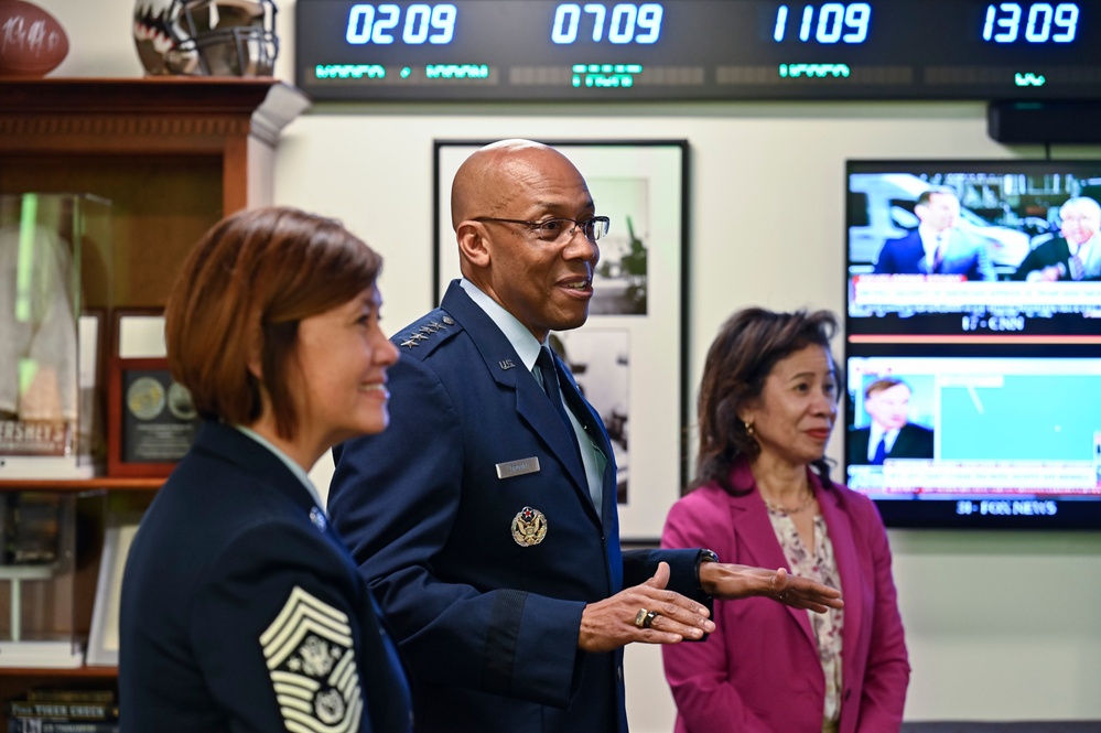 CSAF Brown hosts 2019-2022 Sijan Awards