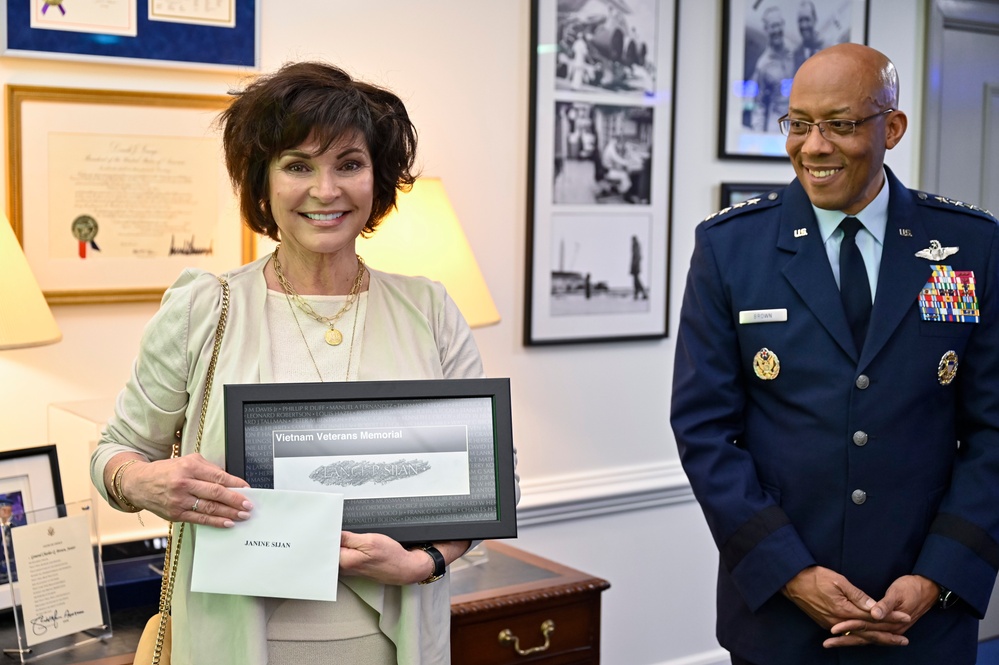 CSAF Brown hosts 2019-2022 Sijan Awards