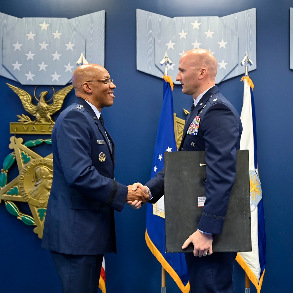 CSAF Brown hosts 2019-2022 Sijan Awards