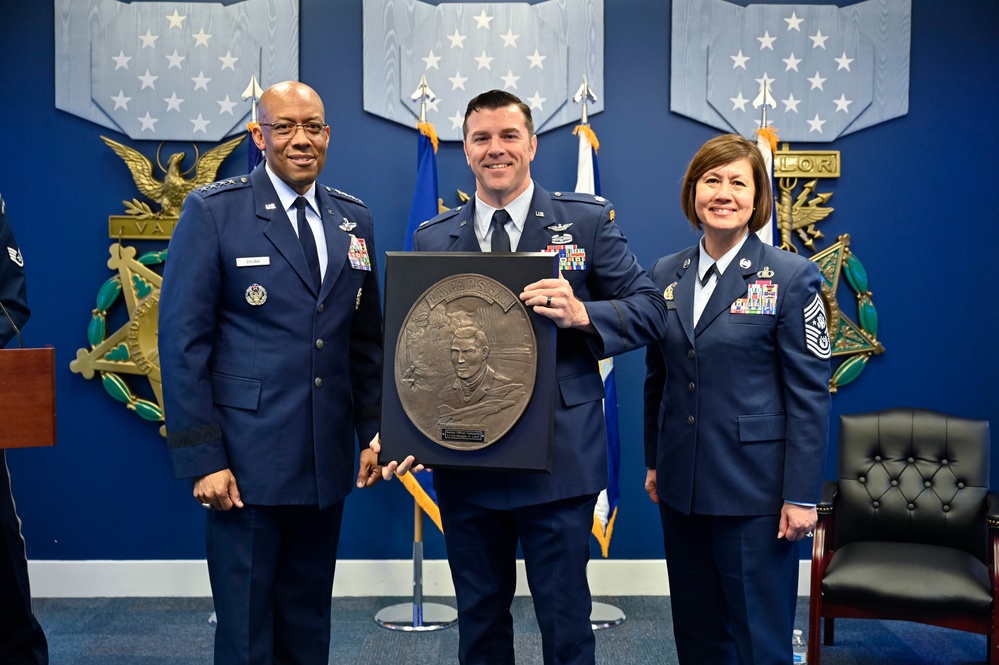 CSAF Brown hosts 2019-2022 Sijan Awards