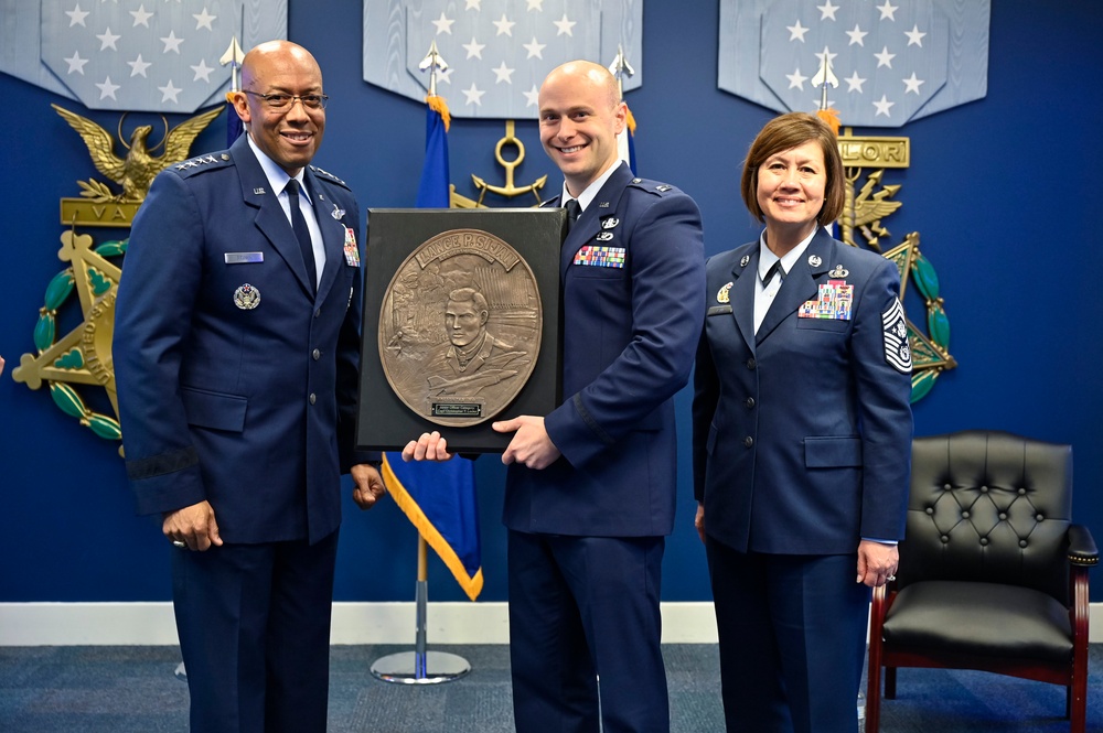 CSAF Brown hosts 2019-2022 Sijan Awards