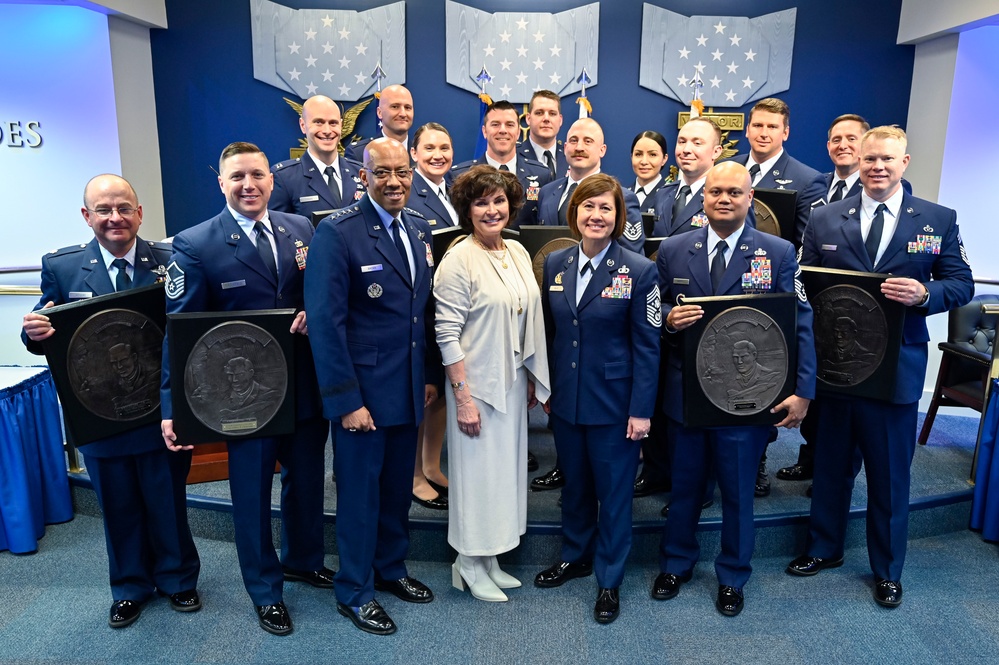 CSAF Brown hosts 2019-2022 Sijan Awards