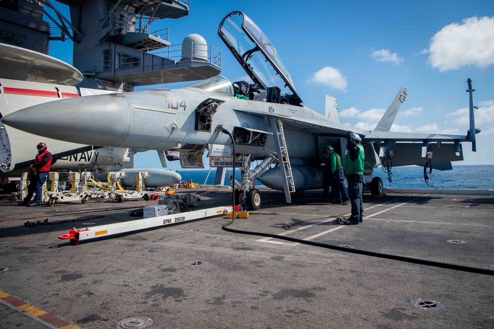 USS Carl Vinson (CVN) Sailors Conduct Flight Operations in the Pacific Ocean