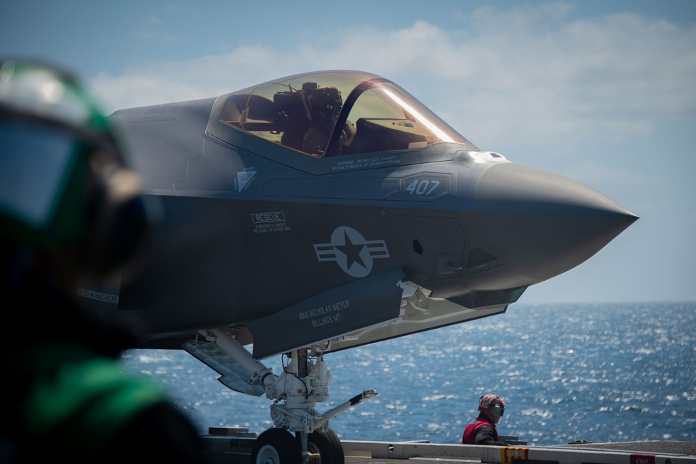 USS Carl Vinson (CVN) Sailors Conduct Flight Operations