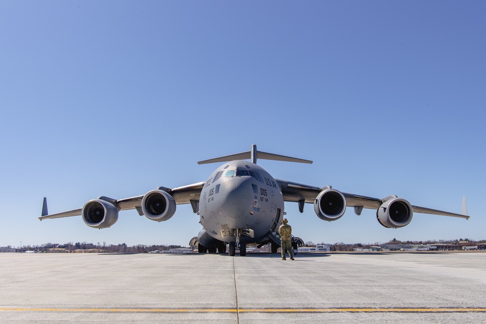 C-17 Globemaster III Departs Vermont Air National Guard Base