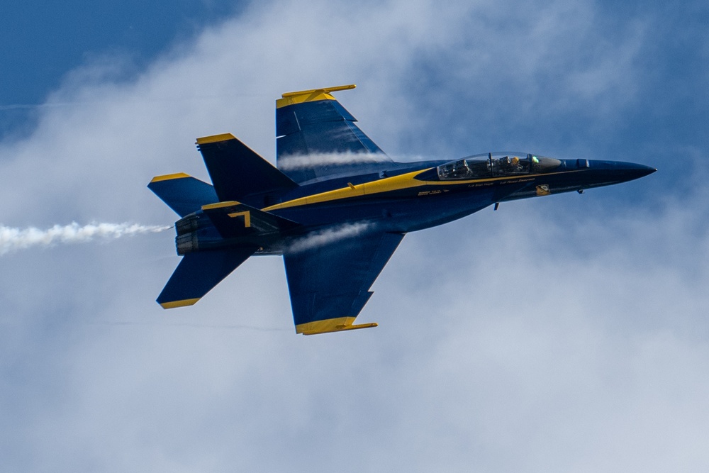 Blue Angels make an appearance at the Sun n’ Fun Airshow