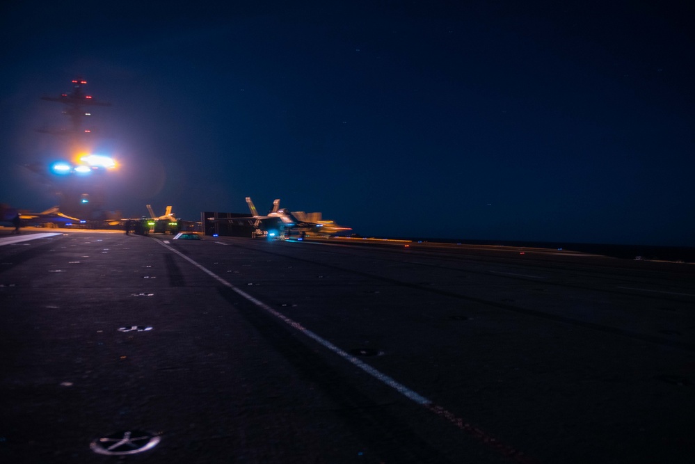 USS Theodore Roosevelt (CVN 71) Flight Quarters