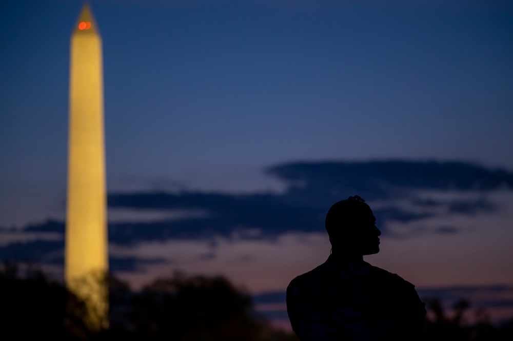 1st Helicopter Squadron Lands at National Mall