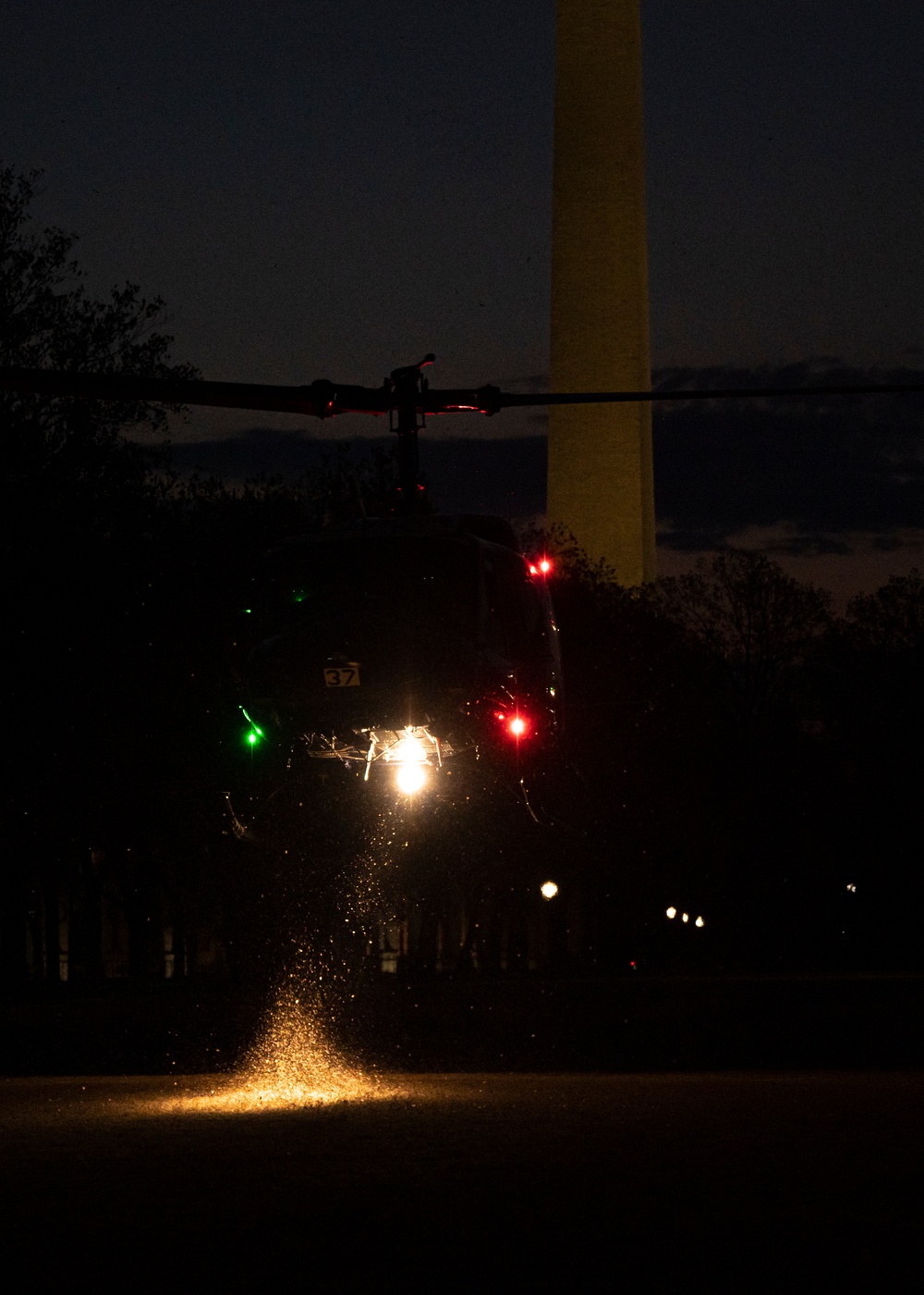 1st Helicopter Squadron Lands at National Mall