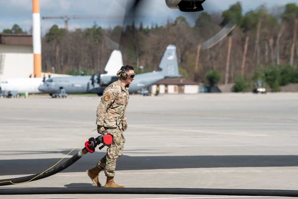 RAB Airmen conduct wet-wing defuel operations