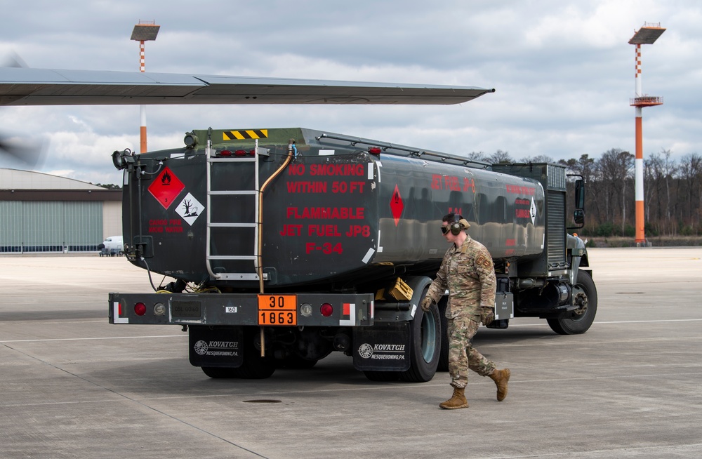 RAB Airmen conduct wet-wing defuel operations