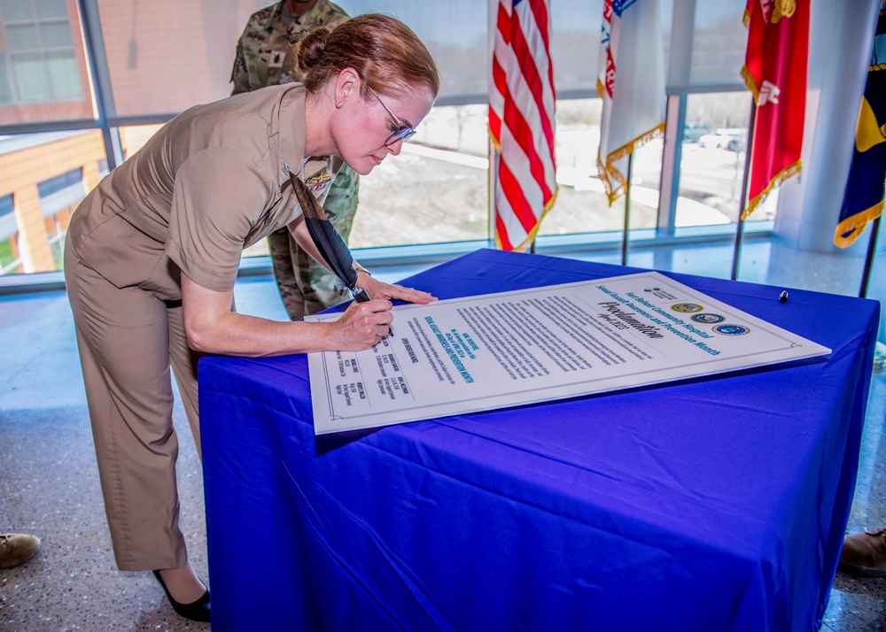 Belvoir Hospital leaders sign Sexual Assault Awareness and Prevention Month proclamation