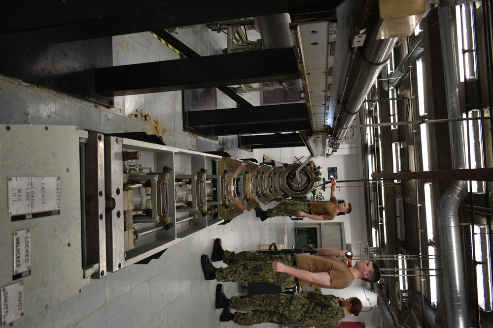 U.S. Naval Submarine School TM “A” School Torpedo Tube training