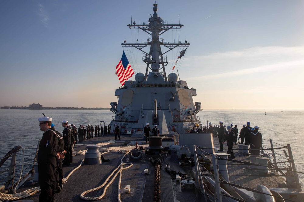 USS Nitze (DDG 94) Returns to Norfolk