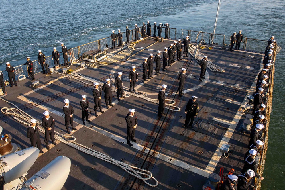 USS Nitze (DDG 94) Returns to Norfolk