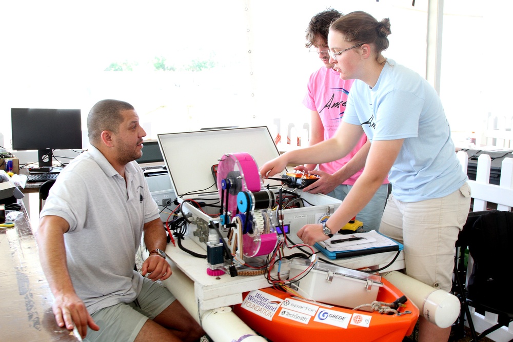 ONR’s RoboBoat Competition Makes a Splash in Sarasota, Florida