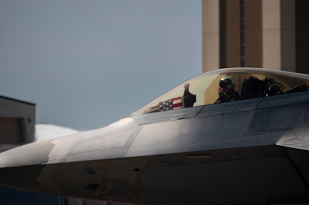 First F-22 Raptor's depart Tyndall