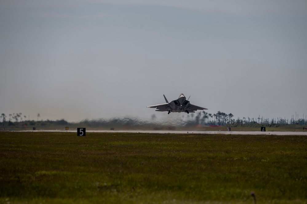 First F-22 Raptor's depart Tyndall