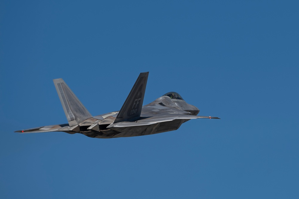 First F-22 Raptor's depart Tyndall