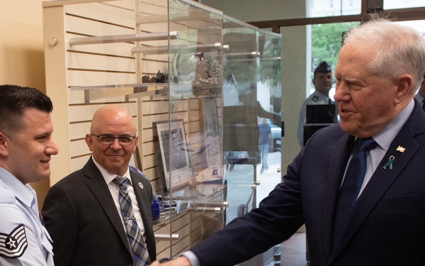 SECAF visits Air Force Recruiting Service