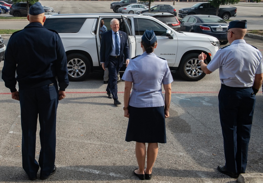 SECAF visits Air Force Recruiting Service