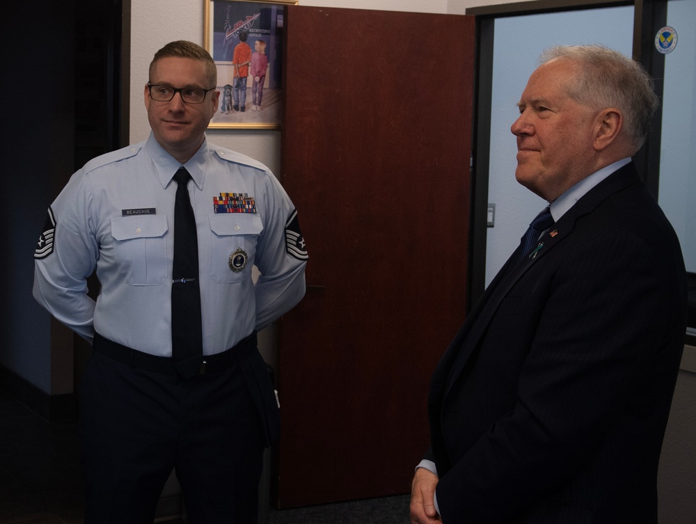 SECAF visits Air Force Recruiting Service