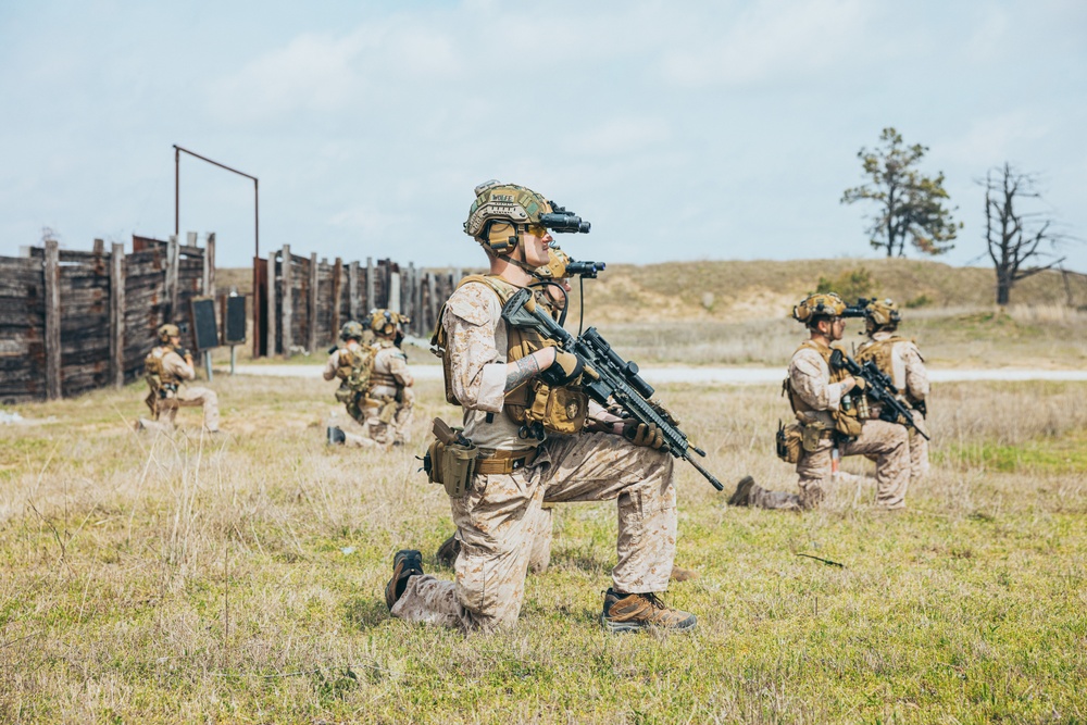 26th MEU Marines execute CQB exercise