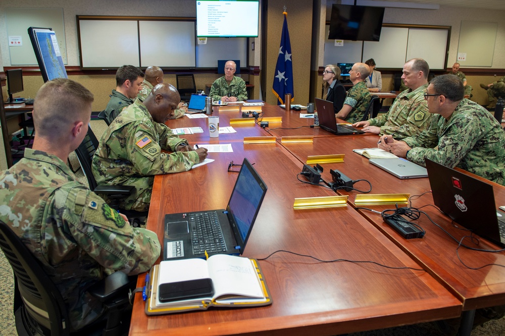 USFFC Commander Visits Joint Advanced Warfighting School (JAWS)