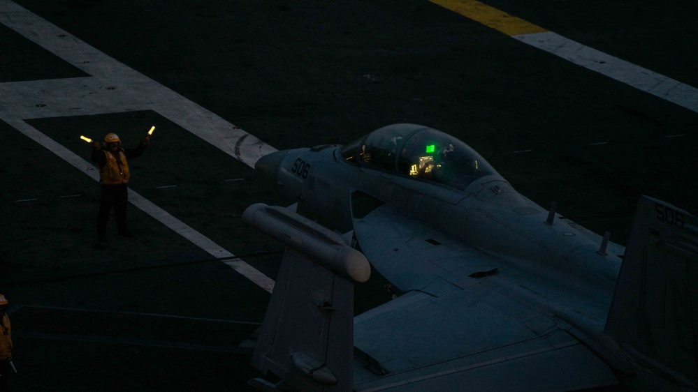 USS Carl Vinson (CVN70) Conducts Flight Operations