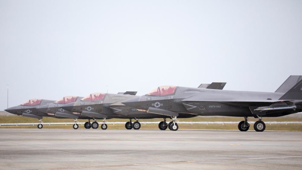 Marines with MAG-12 refuel armed F-35s