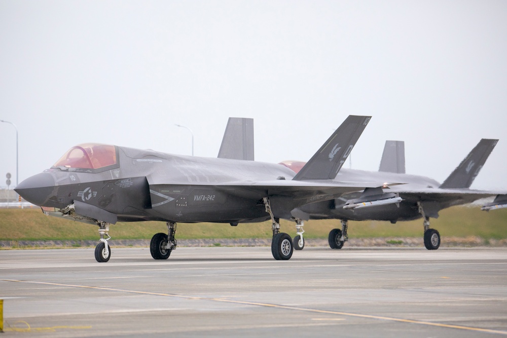 Marines with MAG-12 refuel armed F-35s