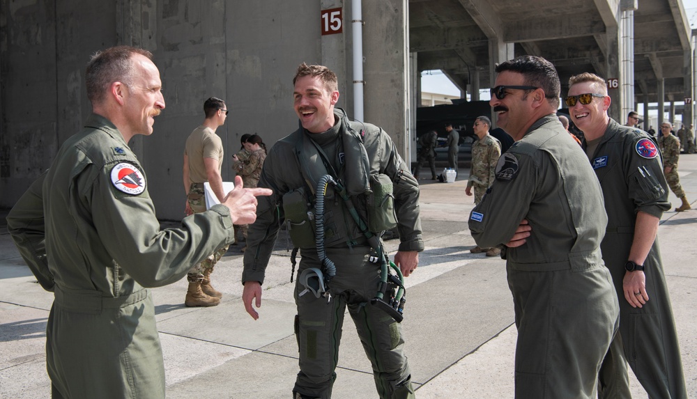 Lightning II's arrive at Kadena to maintain advanced fighter presence