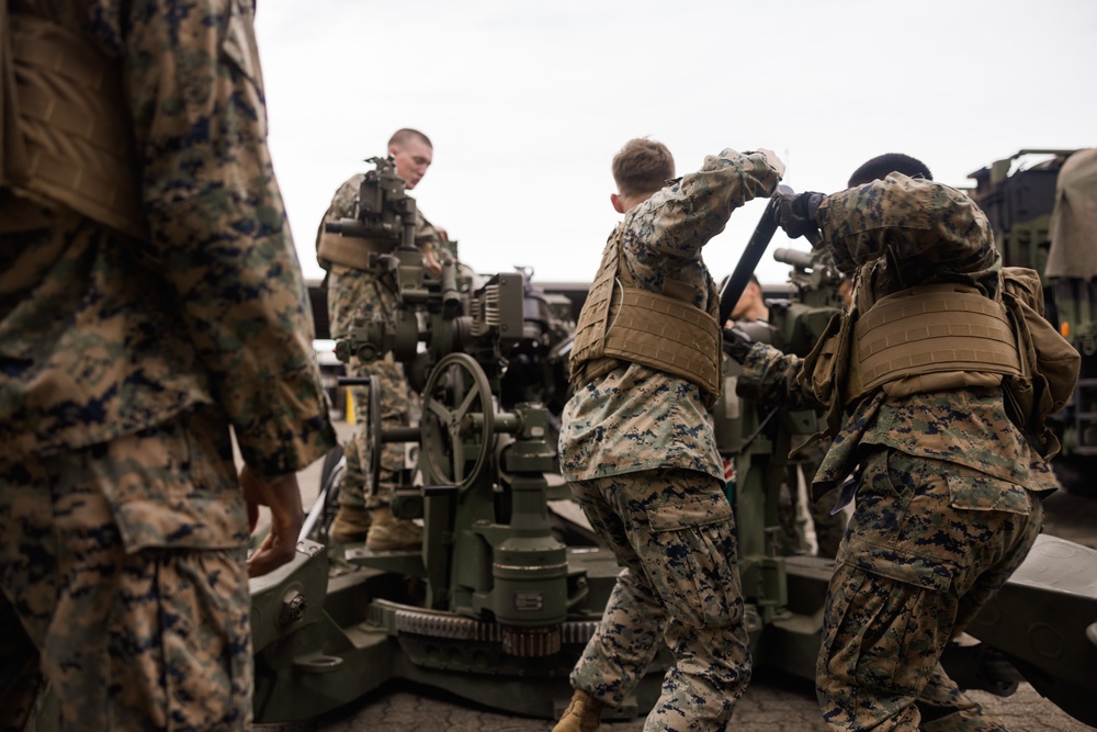 U.S. Marines and Australian Army soldiers participate in dry-fire drills