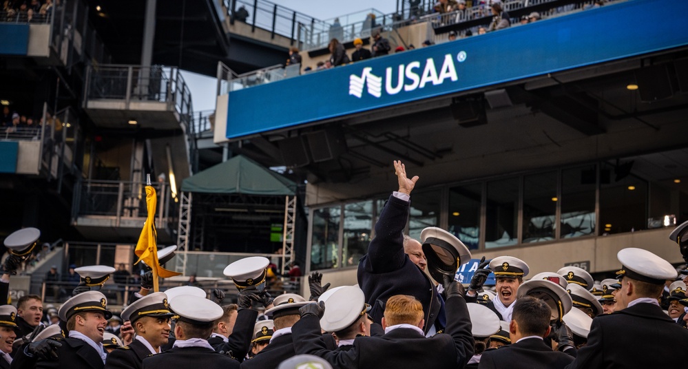 SECNAV Attends 2022 Army-Navy Game