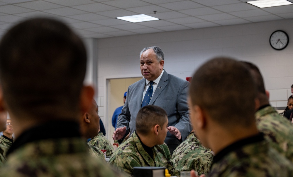 SECNAV Visits RTC Great Lakes