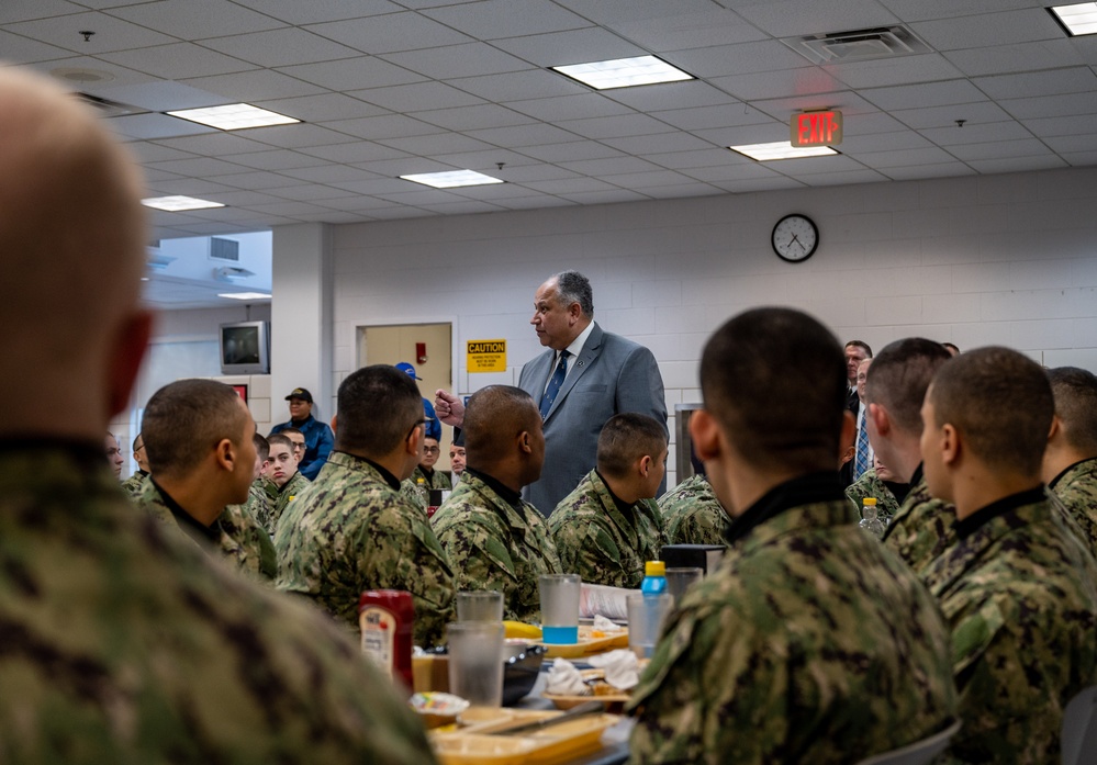 SECNAV Visits RTC Great Lakes