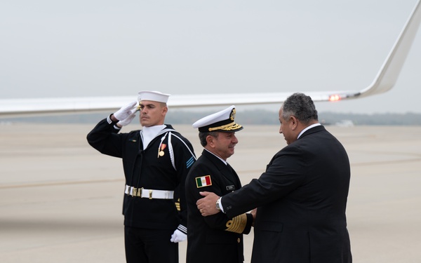SECNAV Greets SEMAR at Joint Base Andrews Air Field